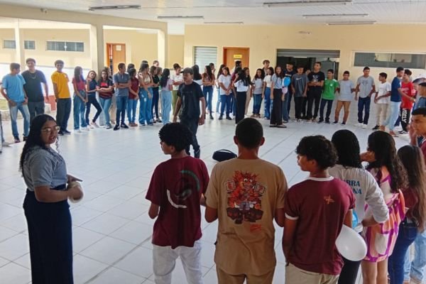 Alunos Protagonistas dão Boas-Vindas aos novos colegas de escola.